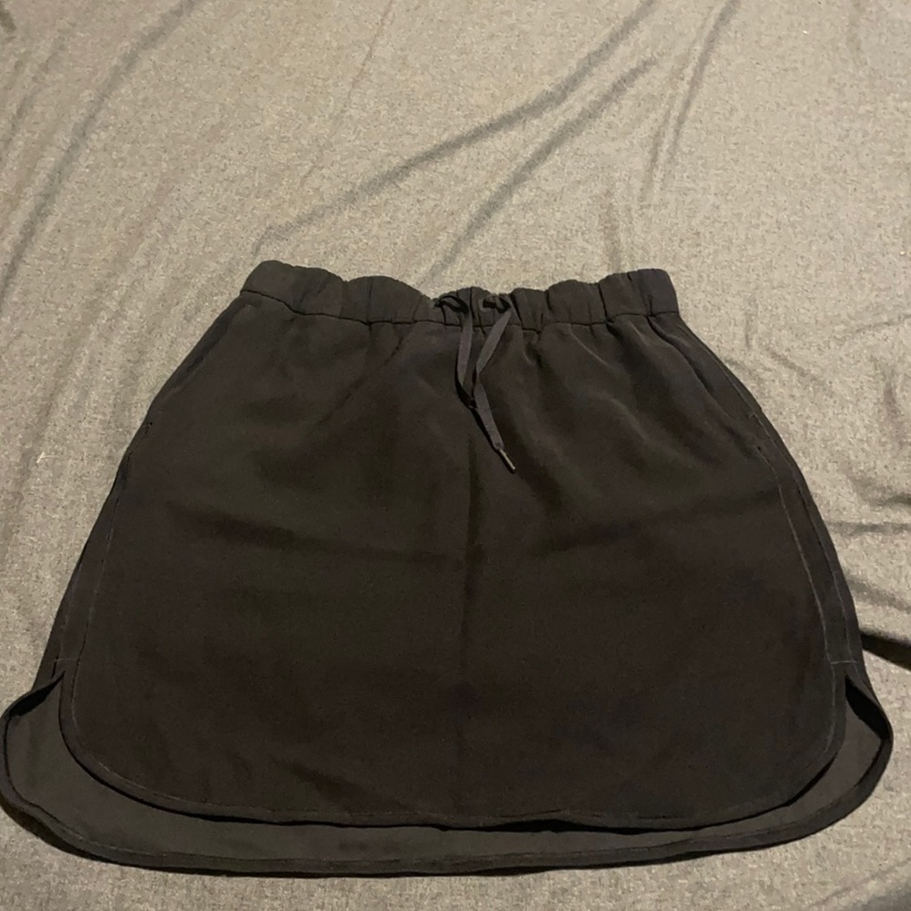 Like new Lululemon skirt size 10